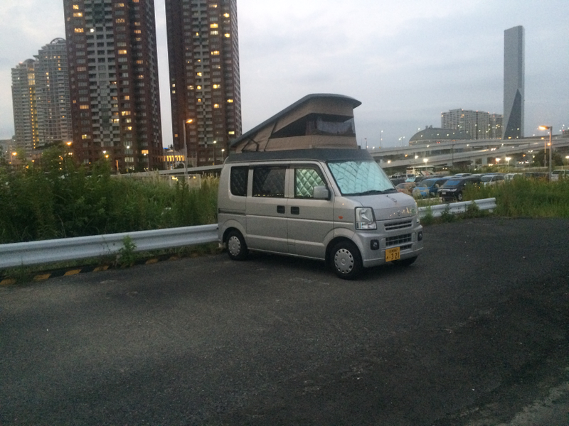 Illustration for article titled Japan, A Dogapult Trip, Part 5: Cars and Cosplay and Comiket!